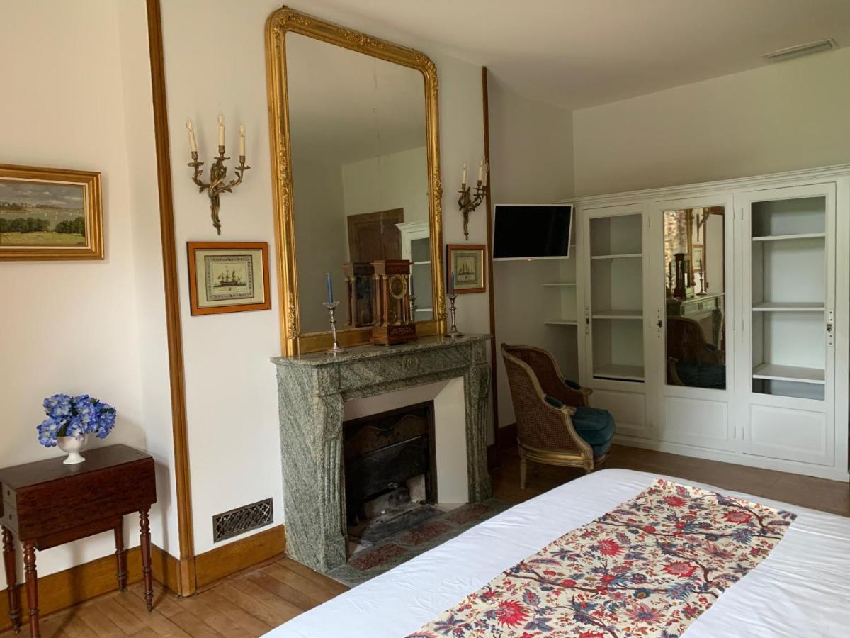 L'Abeaupiniere Bed and Breakfast Reboursin Eksteriør billede