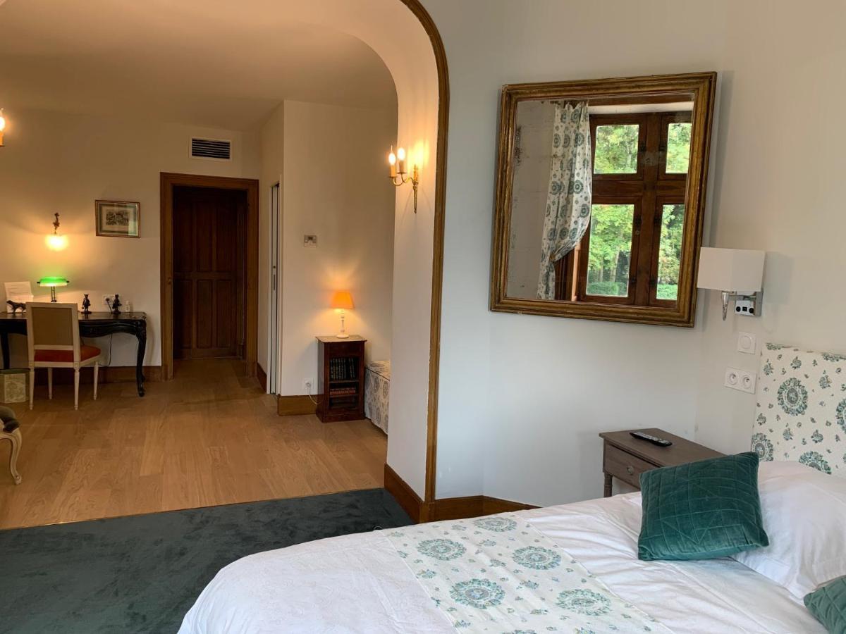 L'Abeaupiniere Bed and Breakfast Reboursin Værelse billede