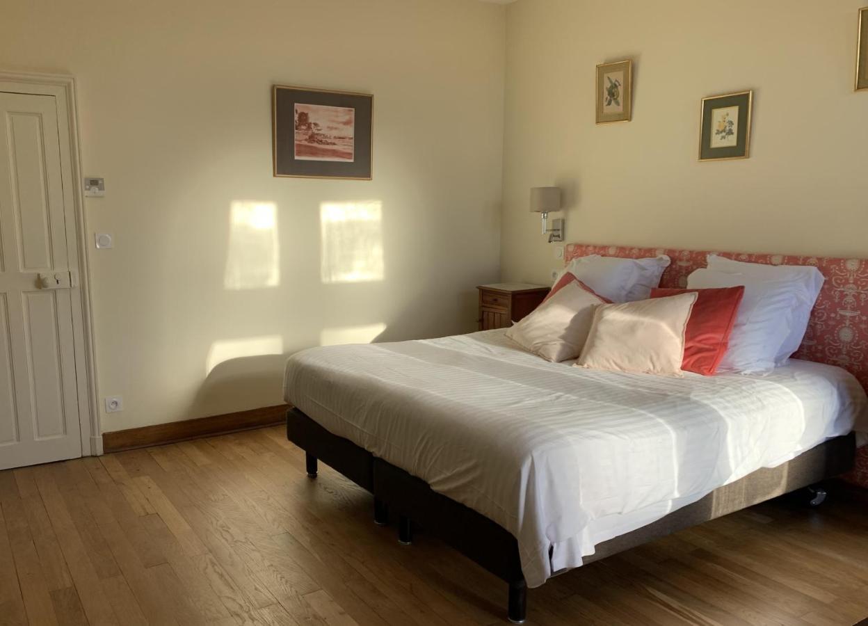 L'Abeaupiniere Bed and Breakfast Reboursin Værelse billede